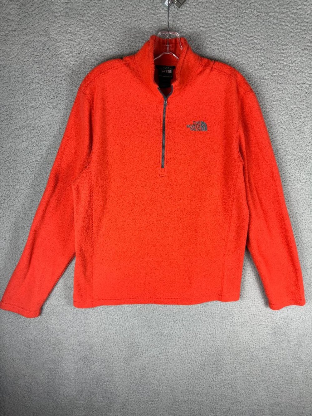 The North Face Men's Orange 1/4 Zip Mock Neck Fleece Pullover Sweatshirt M